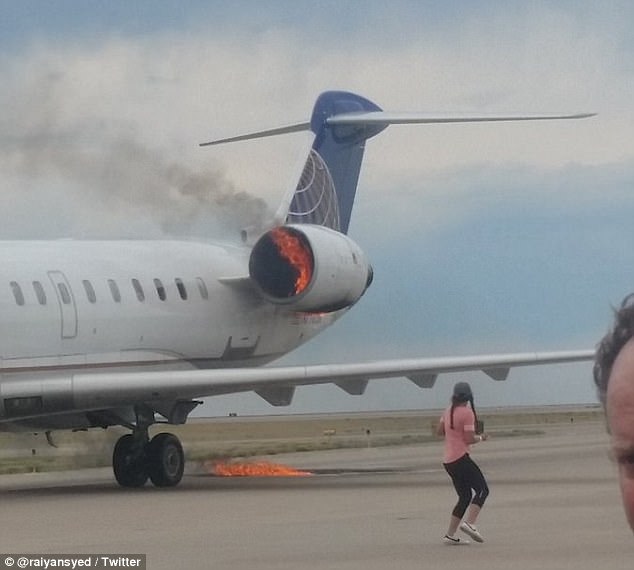 United Express Crj 700 Suffers Engine Fire At Denver Int L